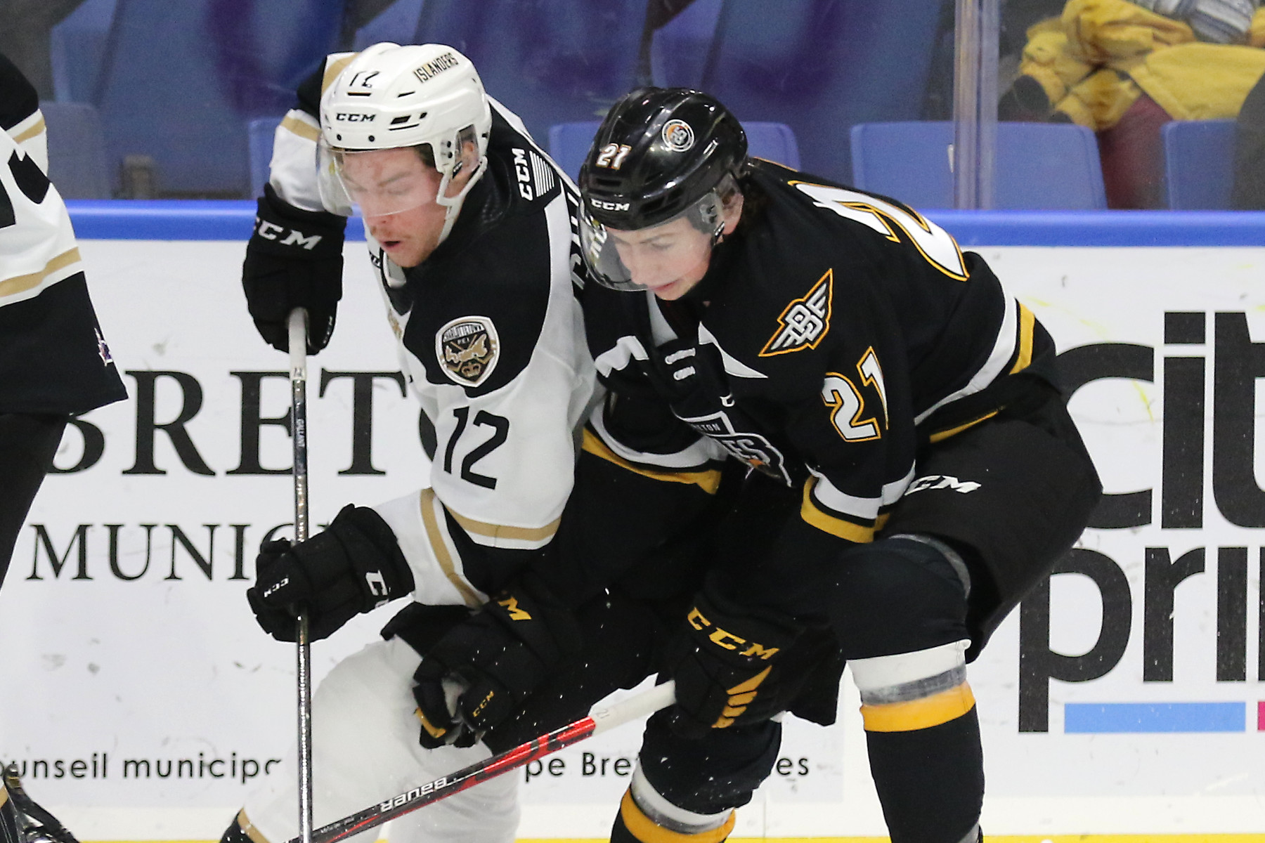 Eagles Dropped By Islanders In Charlottetown Cape Breton Eagles